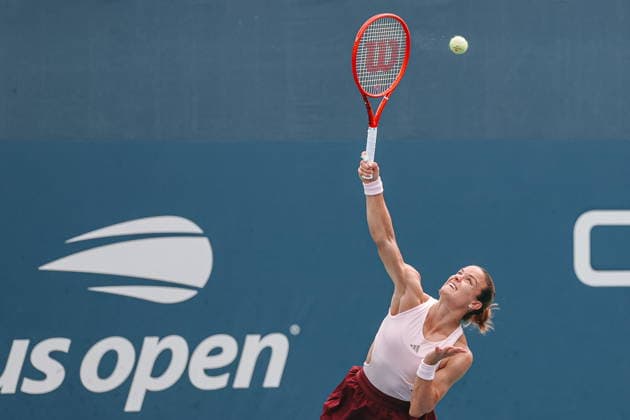 US Open tennis tournament - Day 3 Maria Sakkari of Greece in action against Robin Montgomery of USA during the Women™s Singles first round match of the US Open Tennis Championships in Flushing Meadows, New York, USA, 01 September 2026. FLUSHING MEADOWS NEW YORK United States  Copyright: xOLGAxFEDOROVAx