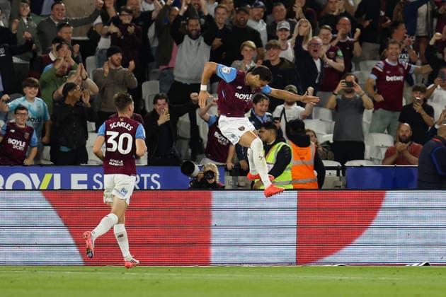 LONDON, ENGLAND - SEPTEMBER 1: Konstantinos Mavropanos of West Ham United celebrates after scoring during the Championship match between West Ham and Wolverhampton Wanderers at London Stadium on September 1st, 2026 in London, England (Photo by Alexander Canillas Sports Press Photo)  Copyright: xAlexanderxCanillas SPPx Sportspressphoto_SPR221975