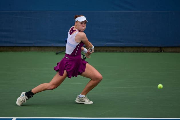 September 1, 2026, New York, New York, United States of America: Ella Seidel of Germany returns with backhand during the 2026 US Open - Tennis Championships Tennis 2026: US Open - Tennis Championships: 1st RD: STARDUBTSEVA 6:2 6:2 SEIDEL  - ZUMAs343 20260901_zsp_s343_051 Copyright: xMathiasxSchulzx