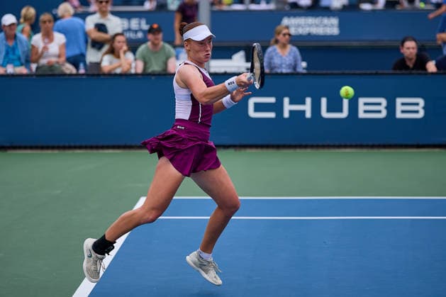September 1, 2026, New York, New York, United States of America: Ella Seidel of Germany returns with forehand during the 2026 US Open - Tennis Championships Tennis 2026: US Open - Tennis Championships: 1st RD: STARDUBTSEVA 6:2 6:2 SEIDEL  - ZUMAs343 20260901_zsp_s343_059 Copyright: xMathiasxSchulzx