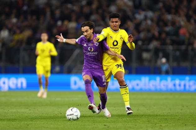 10 Malte Wilhelm (HEBC), 36 Kaua Prates (Borussia Dortmund) Fußball I Herren I DFB-Pokal I Saison 2026-2027 I 1. Runde I HEBC - Borussia Dortmund I 01.09.2026 I Volksparkstadion *** 10 Malte Wilhelm HEBC, 36 Kaua Prates Borussia Dortmund Soccer I Men s Team I DFB Cup I 2026–2027 Season I First Round I HEBC Borussia Dortmund I September 1, 2026 I Volksparkstadion