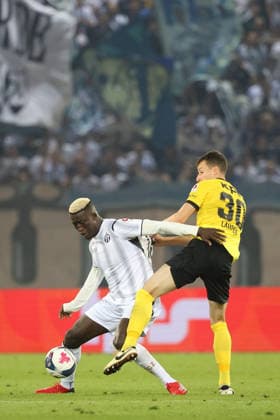 FC Zuerich - Young Boys Philippe Keny gegen Sandro Lauper 01.09.2026 Zuerich , SCHWEIZ, Stadion Letzigrund Zuerich Fussball Saison 2026 2027 Herren Fussball Super League FC Zuerich - BSC Young Boys Bern Philippe Keny (li,FCZ) gegen Sandro Lauper (YB)