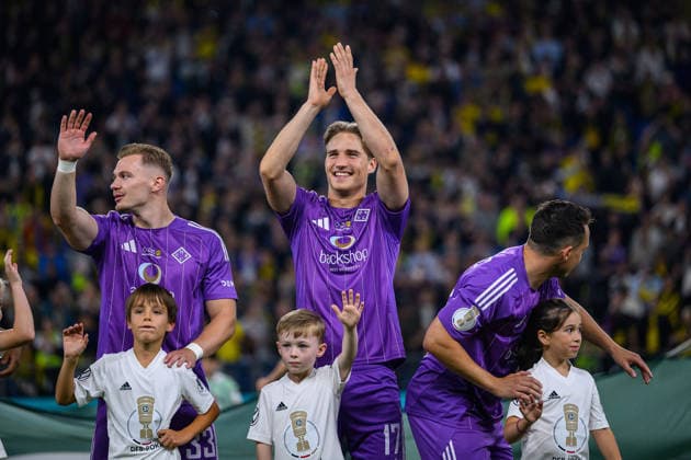 Fußball I Saison 2026-2027 I DFB-Pokal I 1. Runde I HEBC - Borussia Dortmund I 01.09.2026 Robert Schick (17, HEBC Hamburg) Hamburg Volksparkstadion Hamburg Deutschland *** Soccer 2026–2027 Season DFB Cup First Round HEBC vs. Borussia Dortmund September 1, 2026 Robert Schick 17, HEBC Hamburg, Hamburg Volksparkstadion, Hamburg, Germany Copyright: xLobecax xHenningxRohlfsx