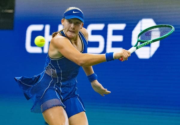 2026 US Open - Day 3 NEW YORK, NEW YORK - SEPTEMBER 1: Mirra Andreeva returns a shot in her match against Janice Tjen of IIndonesia during the 2026 US Open - Day 3 at USTA Billie Jean King National Tennis Center on September 1, 2026 in New York, New York. New York USTA Billie Jean King National Tennis Center New York United States Copyright: xSusanxMullane ISIxPhotosx 9748