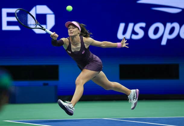 US Open tennis tournament - Day 3 Zeynep Sonmez of Turkey in action against Coco Gauff of the USA during the women s singles first round of the US Open Tennis Championships at the USTA Billie Jean King National Tennis Center in Flushing Meadows, New York, USA, 01 September 2026. The 2026 US Open tournament runs from 23 August to 13 September. FLUSHING MEADOWS NEW YORK United States  Copyright: xCRISTOBALxHERRERA-ULASHKEVICHx