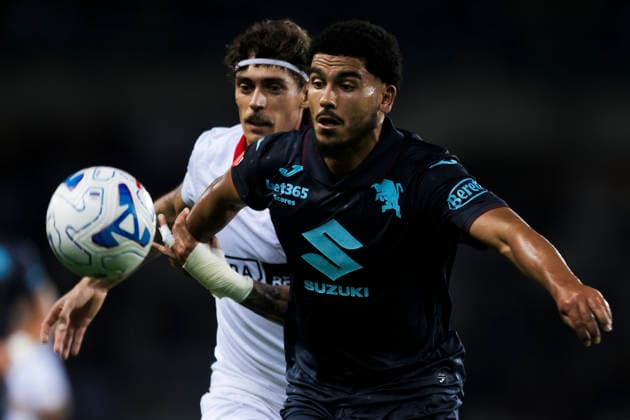 Torino FC v AC Monza - Coppa Italia Zakaria Aboukhlal of Torino FC competes for the ball with Ricardo Mangas of AC Monza during the Coppa Italia football match between Torino FC and AC Monza. Turin Italy Copyright: xNicolòxCampox
