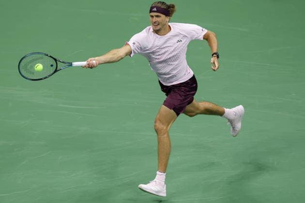 US Open tennis tournament - Day 3 Alexander Zverev of Germany in action against Lorenzo Sonego of Italy during their Men™s Singles round one match of the US Open Tennis Championships in Flushing Meadows, New York, USA, 01 September 2026. FLUSHING MEADOWS NEW YORK United States  Copyright: xBRIANxHIRSCHFELDx