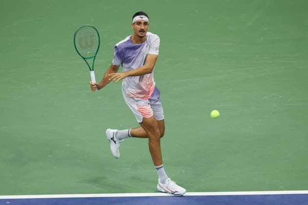 US Open tennis tournament - Day 3 Lorenzo Sonego of Italy in action against Alexander Zverev of Germany during their Men™s Singles round one match of the US Open Tennis Championships in Flushing Meadows, New York, USA, 01 September 2026. FLUSHING MEADOWS NEW YORK United States  Copyright: xBRIANxHIRSCHFELDx
