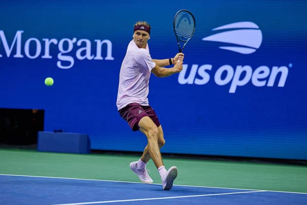 September 1, 2026, New York, New York, United States of America: Alexander Zverev of Germany returns with backhand during the 2026 US Open - Tennis Championships Tennis 2026: US Open - Tennis Championships: 1st RD: ZVEREV Vs SONEGO  - ZUMAs343 20260901_zsp_s343_129 Copyright: xMathiasxSchulzx