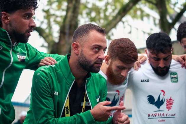 Essen, Deutschland, Europa: SOCCA World Cup 2026, Kleinfeldfußball (6 gegen 6), Gruppenspiel zwischen Syrien und Irland. ABDULRAHMAN SAKET Syrien Head Coach Copyright: xAymanxAlahmedx