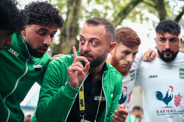 Essen, Deutschland, Europa: SOCCA World Cup 2026, Kleinfeldfußball (6 gegen 6), Gruppenspiel zwischen Syrien und Irland. ABDULRAHMAN SAKET Syrien Head Coach Copyright: xAymanxAlahmedx