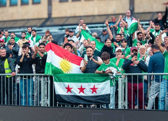 Essen, Deutschland, Europa: SOCCA World Cup 2026, Kleinfeldfußball (6 gegen 6), Gruppenspiel zwischen Syrien und Irland. Zuschauer, Fans, Tribüne...horeographie, Fanchoreo, Copyright: xAymanxAlahmedx