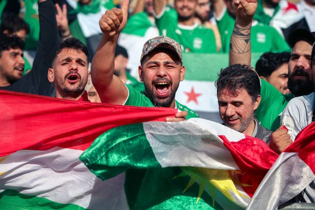 Essen, Deutschland, Europa: SOCCA World Cup 2026, Kleinfeldfußball (6 gegen 6), Gruppenspiel zwischen Syrien und Irland. Zuschauer, Fans, Tribüne...horeographie, Fanchoreo, Copyright: xAymanxAlahmedx