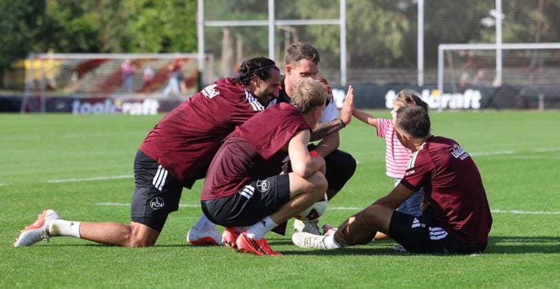 01.09.2026 - Fussball - 2. Fussball - Bundesliga - Saison 2026 2027 - 1. FC Nürnberg Nuernberg FCN ( Club ) - Training - Sportfoto Zink DoGe - xdoxgex - Adriano Grimaldi (39, 1. FC Nürnberg FCN ) Eric Porstner (41, 1. FC Nürnberg FCN ) Julian Justvan (10, 1. FC Nürnberg FCN ) Christian Mathenia (26, 1. FC Nürnberg FCN ) *** September 1, 2026 Soccer 2 Soccer Bundesliga 2026–2027 Season 1 FC Nürnberg Nuremberg FCN Club Training Sports Photo Zink DoGe xdoxgex Adriano Grimaldi 39, 1 FC Nuremberg FCN Eric Porstner 41, 1 FC Nuremberg FCN Julian Justvan 10, 1 FC Nuremberg FCN Christian Mathenia 26, 1 FC Nuremberg FCN
