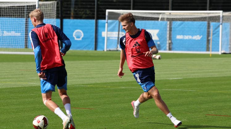 02.09.2026, xrekx, Fussball 1.Bundesliga, Hamburger SV - Training v.l. David Moller Wolfe (Hamburger SV) Hamburg *** September 2, 2026, xrekx, Soccer 1. Bundesliga, Hamburger SV Practice: David Moller Wolfe, Hamburger SV, Hamburg