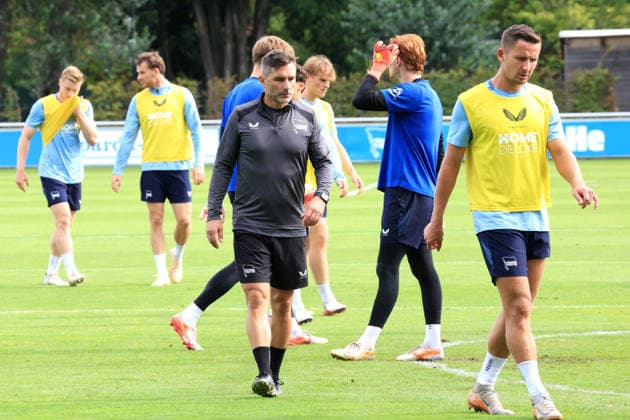 02.09.2026, DEU GER, Fussball , 2.Fussballbundesliga, Saison 2026 2027, Sportforum, Hertha BSC, Training Cheftrainer Stefan Leitl ( Hertha BSC Berlin ), Hertha-Spielerkreis, Paul Seguin ( Hertha BSC Berlin 30 ) 2. Liga: DFB DFL regulations prohibit any use of photographs as image sequences and or quasi-video) Berlin Sportforum Berlin Deutschland *** September 2, 2026, Germany, Soccer, 2. Bundesliga, 2026–2027 season, Sportforum, Hertha BSC, Head Coach Stefan Leitl leading Hertha BSC Berlin in training, Hertha players, Paul Seguin of Hertha BSC Berlin. DFB and DFL regulations prohibit any use of photographs as image sequences and or quasi-video. Berlin Sportforum, Berlin, Germany Copyright: xNordphotox xEnglerx