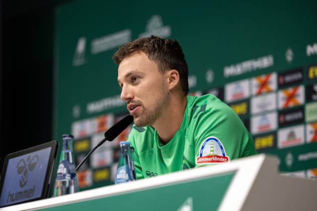 02.09.2026, GER, Fußball, Herren, 1. Bundesliga, Saison 2026 2027, Spielervorstellung, SV Werder Bremen Youri Regeer ( Werder Bremen, 44 ) wird im Rahmen einer Pressekonferenz vorgestellt, Bremen Weserstadion Bremen Deutschland *** September 2, 2026, GER, Soccer, Men s, 1. Bundesliga, 2026–2027 Season, Player Introduction, SV Werder Bremen: Youri Regeer, age 44, is introduced at a press conference at the Weserstadion in Bremen, Germany Copyright: xNordphoto Maasx