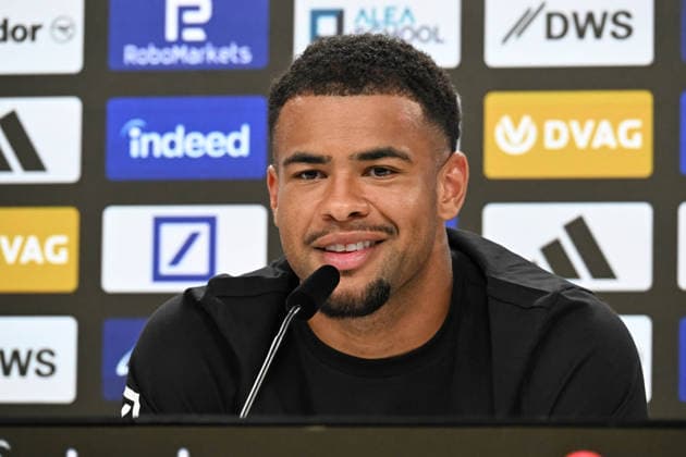 02.09.2026, xsltx, Fussball 1.Bundesliga, Eintracht Frankfurt - Pressekonferenz Noah Atubolu v.l. Noah Atubolu (TW Eintracht Frankfurt) *** September 2, 2026, xsltx, Soccer, Bundesliga 1, Eintracht Frankfurt Press Conference: Noah Atubolu (left) Noah Atubolu, Goalkeeper, Eintracht Frankfurt