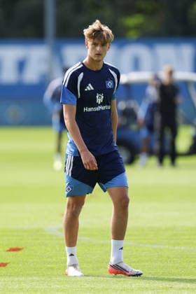 2026.09.02 xfsx Fussball 1. Bundesliga Hamburger Sportverein - Training am Volksparkstadion v.l. Louis Lemke (Hamburger SV, 37) (DFL DFB regulations prohibit any use of photographs as image sequences and or quasi-video. *** September 2, 2026 xfsx Soccer 1st Bundesliga Hamburger Sportverein Training at Volksparkstadion (from left) Louis Lemke, Hamburger SV, 37. DFL and DFB regulations prohibit any use of photographs as image sequences and or quasi-video. Copyright: HMBxMedia FernandoxSoares