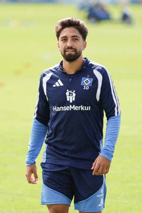2026.09.02 xfsx Fussball 1. Bundesliga Hamburger Sportverein - Training am Volksparkstadion v.l. Immanuel Pherai (Hamburger SV, 10) (DFL DFB regulations prohibit any use of photographs as image sequences and or quasi-video. *** September 2, 2026 xfsx Soccer 1st Bundesliga Hamburger Sportverein Training at Volksparkstadion (from left) Immanuel Pherai, Hamburger SV, 10 DFL DFB regulations prohibit any use of photographs as image sequences and or quasi-video Copyright: HMBxMedia FernandoxSoares