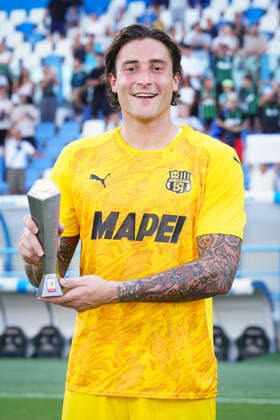 SassuoloÕs Stefano Turati Player of the match at the end of the Round of 16 of Frecciarossa Italian Cup 2026 2027 match between Sassuolo and Frosinone at Mapei Stadium Cittˆ del Tricolore - Soccer - Reggio Emilia, Italy - Wednesday September 2, 2026  Copyright: xMassimoxPaolone LaPressex