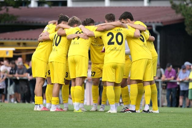 Kreis der SG Sonnenhof Grossaspach vor dem Spiel TSV Ehningen vs. SG Sonnenhof Grossaspach, Fussball, DB-Regio wfv-Pokal Achtelfinale,Saison 2026 2027, 02.09.2026 TSV Ehningen vs. SG Sonnenhof Grossaspach, Fussball, DB-Regio wfv-Pokal Achtelfinale,Saison 2026 2027, 02.09.2026 Ehningen Copyright: xEibner-Pressefotox EP_TBR