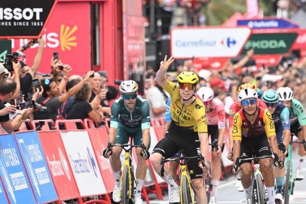 02-09-2026 Vuelta A Espana; Tappa 11 Cartagena - Lorca; 2026, Visma - Lease A Bike; 2026, Cofidis; Brennan, James Matthew; Coquard, Bryan; Van Aert, Wout; Lorca; 