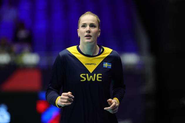 BRNO, TJECKIEN 20260902 Sveriges Isabelle Haak värmer upp under kvartsfinalen i damernas volleyboll-EM mellan Italien och Sverige i Brno, Tjeckien. BRNO TJECKIEN x9200x