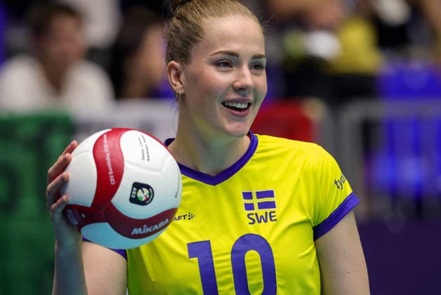 BRNO, TJECKIEN 20260902 Sveriges Isabelle Haak värmer upp inför kvartsfinalen i damernas volleyboll-EM mellan Italien och Sverige i Brno, Tjeckien. BRNO TJECKIEN x9200x
