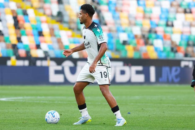 Venezia s simon sohm during the Coppa Italia soccer match between Udinese and Venezia at the Friuli Stadium in Udine, north east Italy - September 02, 2026. - Soccer  Copyright: xAndreaxBressanutti LaPressex