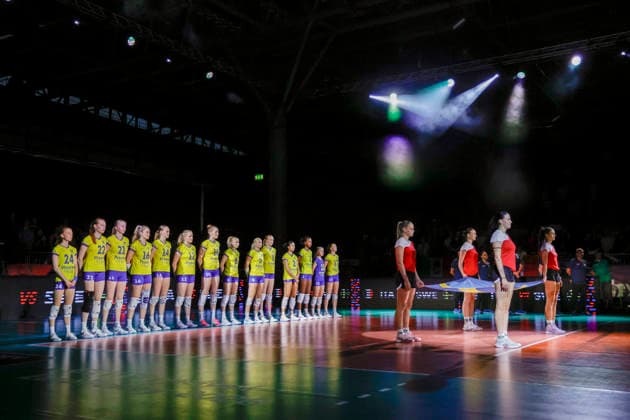BRNO, CZECH REPUBLIC 20260902 The Swedish national team, Nationalteam lines up for the quarter-final of the Women s Volleyball European Championship, EM, Europameisterschaft between Italy and Sweden in Brno, Czech Republic. BRNO CZECH REPUBLIC x9200x