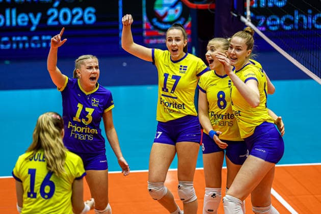 260902 Players of Sweden celebrate during the CEV EuroVolley 2026 quarterfinal between Italy and Sweden on September 2, 2026 in Brno. Photo: Pavel Lebeda BILDBYRAN COP 18 XY0127 volleyboll volleyball cev eurovolley 2026 volleyboll-em kvartsfinal quarterfinal quarterfinals italy sverige sweden dam bbeng jubel *** 260902 Swedish players celebrate during the CEV EuroVolley 2026 quarterfinal between Italy and Sweden on September 2, 2026 in Brno. Photo by Pavel Lebeda. BILDBYRAN COP 18 XY0127 volleyball CEV EuroVolley 2026 European Volleyball Championship quarterfinal Italy Sweden women s team celebration  Copyright: PavelxLebeda BB260902BB318
