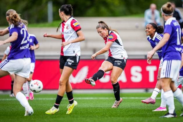 ROTTERDAM , 02-09-2026 , Sportcomplex Varkenoord , season 2026 2027 , UEFA Womens Europa Cup first round qualification football , match between Feyenoord and RSC Anderlecht (women) , picture shows Feyenoord player Romee van de Lavoir scores the 1-0 Feyenoord - RSC Anderlecht (women)  x206346860x Copyright: