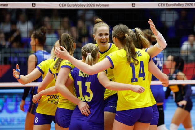 260902 Isabelle Haak of Sweden celebrates with teammates during the CEV EuroVolley 2026 quarterfinal between Italy and Sweden on September 2, 2026 in Brno. Photo: Pavel Lebeda BILDBYRAN COP 18 XY0127 volleyboll volleyball cev eurovolley 2026 volleyboll-em kvartsfinal quarterfinal quarterfinals italy sverige sweden dam bbeng jubel Copyright: PavelxLebeda BB260902BB354
