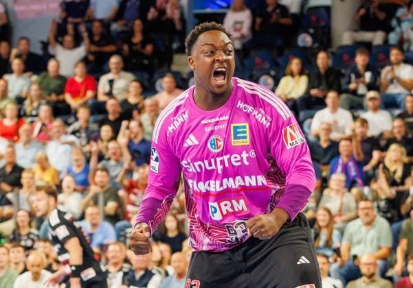 02.09.2026 - Handball - 1. Bundesliga OPEL HBL - Saison 2026 2027 - 02. Spieltag: HC Erlangen Metropolregion Nürnberg HCE - TSV Hannover-Burgdorf ( Die Recken ) - DaMa - xdaxmax - Rubens Pierre (93, HC Erlangen HCE ) ballt Faust Fäuste freut sich Freude jubelt Jubel