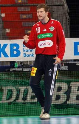 02.09.2026 - Handball - 1. Bundesliga OPEL HBL - Saison 2026 2027 - 02. Spieltag: HC Erlangen Metropolregion Nürnberg HCE - TSV Hannover-Burgdorf ( Die Recken ) - DaMa - xdaxmax - Jubel Freude - Simon Gade (16, TSV Hannover-Burgdorf ) ballt Faust Fäuste
