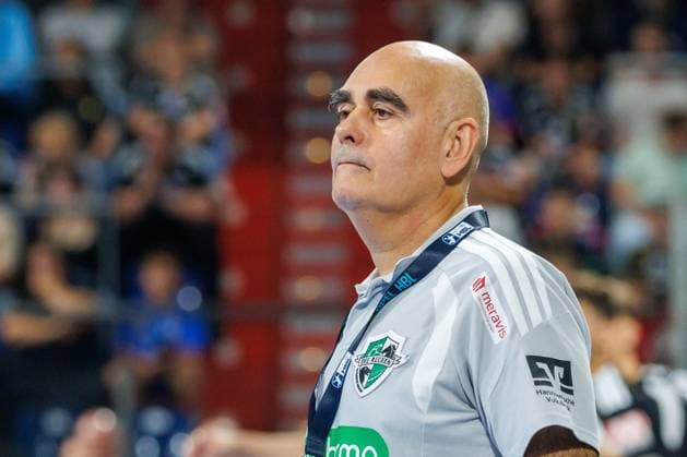 02.09.2026 - Handball - 1. Bundesliga OPEL HBL - Saison 2026 2027 - 02. Spieltag: HC Erlangen Metropolregion Nürnberg HCE - TSV Hannover-Burgdorf ( Die Recken ) - DaMa - xdaxmax - Juan Carlos Pastor Gomez (Trainer TSV Hannover-Burgdorf ) enttäuscht Enttäuschung