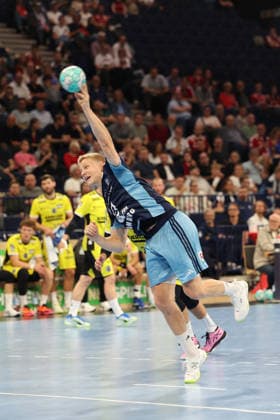 Handball Opel Handball Bundesliga 2026 2027 - Handball Verein Hamburg vs. TVB Stuttgart Frederik Bo Andersen (Hamburg),7meter, erfolgreich,, Barclays Arena Hamburg