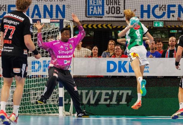 02.09.2026 - Handball - 1. Bundesliga OPEL HBL - Saison 2026 2027 - 02. Spieltag: HC Erlangen Metropolregion Nürnberg HCE - TSV Hannover-Burgdorf ( Die Recken ) - DaMa - xdaxmax - Rubens Pierre (93, HC Erlangen HCE ) Levi Fielitz (8, TSV Hannover-Burgdorf )