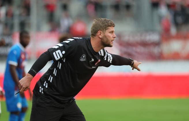 02.09.2026 Halle Saale Sachsen Anhalt Fußball Hallescher FC Halle HFC Regionalliga Nordost 4. Liga Männer Saison 2026 2027 6. Spieltag Hallescher FC - SV Tasmania Berlin Robert Schröder Trainer ( Hallescher FC)