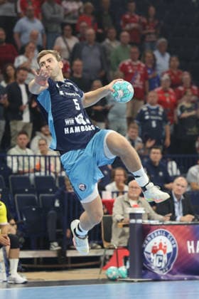 Handball Opel Handball Bundesliga 2026 2027 - Handball Verein Hamburg vs. TVB Stuttgart Oliver Norlyk (Hamburg),erfolgreicher Torwurf, Barclays Arena Hamburg