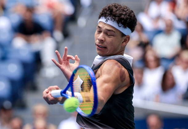 US Open tennis tournament - Day 4 Ben Shelton of USA in action against Hubert Hurkacz of Poland during the Men s Singles second round match of the US Open Tennis Championships in Flushing Meadows, New York, USA, 02 September 2026. FLUSHING MEADOWS NEW YORK United States  Copyright: xCRISTOBALxHERRERA-ULASHKEVICHx
