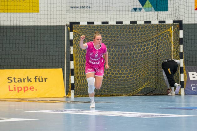 HSG Blomberg-Lippe (GER) vs. TuS Metzingen (GER), Handball, 1. Handball Bundesliga Frauen, Spieltag 2, Saison 2026 2027, Blomberg, 02.09.26 Ida Petzold (TuS Metzingen, 08) jubelt nach einem Tor Blomberg Synflex-Arena an der Ulmenallee Deutschland