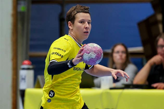 Alina Grijseels (Borussia Dortmund) kontrolliert den Ball waehrend des Spiels der Alsco Handball Bundesliga Frauen zwischen Borussia Dortmund und Union Neckarsulm, Sporthalle Wellinghofen am 02. September 2026 in Dortmund, Deutschland. (Foto von Marco Steinbrenner DeFodi Images) +++ Alina Grijseels (Borussia Dortmund) controls the ball during the Alsco Handball Bundesliga Frauen match between Borussia Dortmund and Sport-Union Neckarsulm at Sporthalle Wellinghofen on September 2, 2026 in Dortmund, Germany. (Photo by Marco Steinbrenner DeFodi Images) (Photo by Marco Steinbrenner DeFodi Images) -