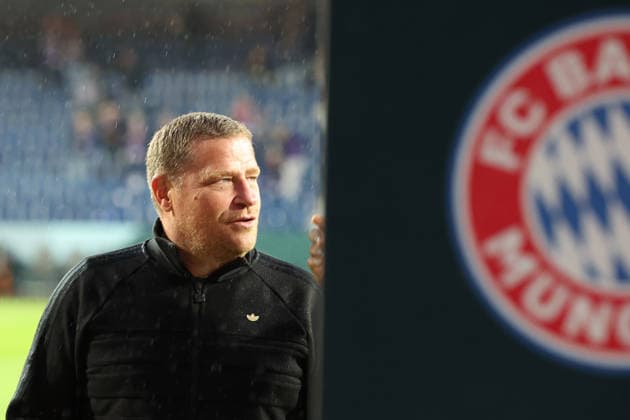 02.09.2026, xrekx, Fussball DFB Pokal 1.Runde, VfL Osnabrueck - FC Bayern München v.l. Platzbegehung vor dem Spiel Fußballfunktionär Vorstand Max Eberl (Bayern Muenchen) Osnabrueck