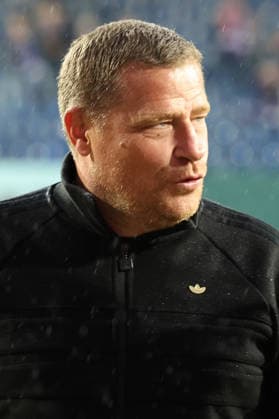 02.09.2026, xrekx, Fussball DFB Pokal 1.Runde, VfL Osnabrueck - FC Bayern München v.l. Platzbegehung vor dem Spiel Fußballfunktionär Vorstand Max Eberl (Bayern Muenchen) Osnabrueck