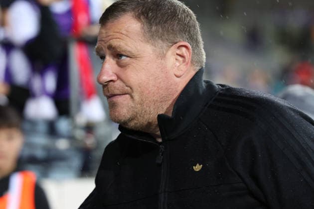 02.09.2026, xrekx, Fussball DFB Pokal 1.Runde, VfL Osnabrueck - FC Bayern München v.l. Platzbegehung vor dem Spiel Fußballfunktionär Vorstand Max Eberl (Bayern Muenchen) Osnabrueck