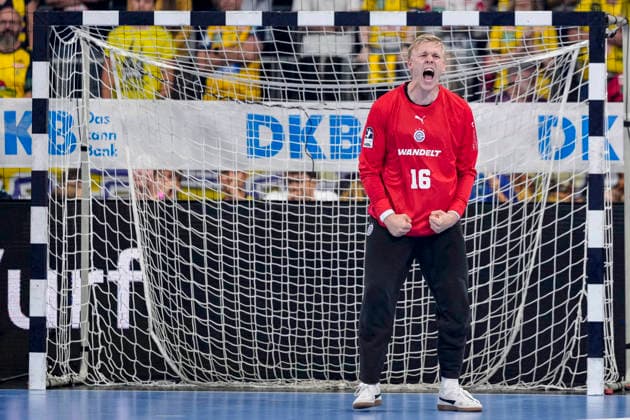 Bertram Obling (Torwart, VfL, 16), Spieler vom VfL Gummersbach, Jubel, jubeln, jubelt, celebration, Freude, freuen, freut sich, zuversichtlich, optimistisch, positiv, Spielszene, 02.09.2026, Mannheim (Deutschland), Handball, Bundesliga, Rhein-Neckar Löwen - VfL Gummersbach