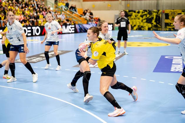 Dortmund, 02.09.2026, Handball, Damen, Bundesliga, 2. Spielatg, BVB Borussia Dortmund - Union Neckarsulm Mareike Thomaier (BVB, 2) im Zweikampf
