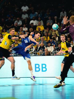02.09.2026, xwppx, Handball Opel HBL, Rhein-Neckar-Löwen - VfL Gummersbach v.l. Miro Schluroff (VfL Gummersbach) Mannheim